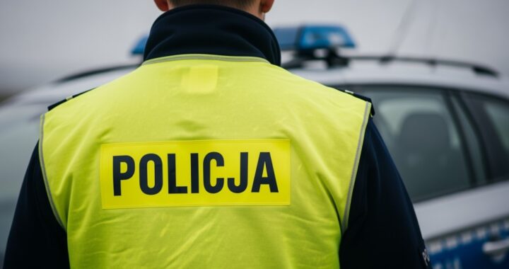 droga-to-nie-miejsce-na-alkohol--policjanci-zatrzy-auto-1507